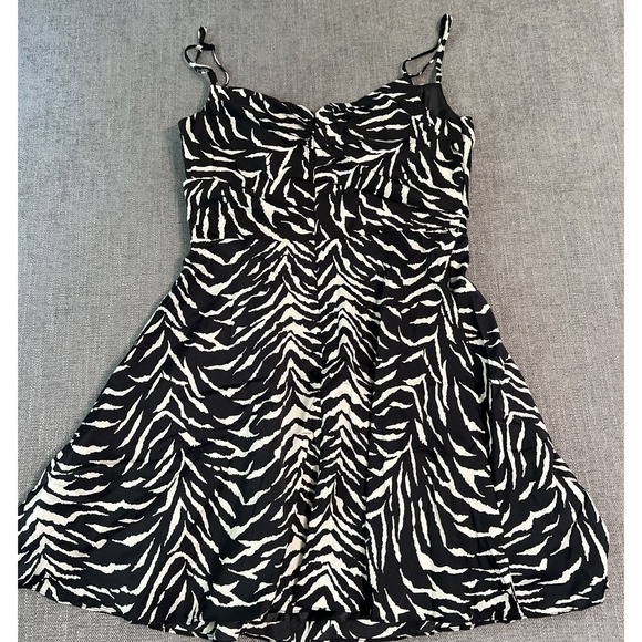 Autumn Adeigbo Black & White Dress Spaghetti Strap Adjustable Womens 8 NEW - Picture 6 of 12